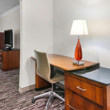 Surestay Plus By Best Western Fort Worth Benbrook Dış mekan fotoğraf