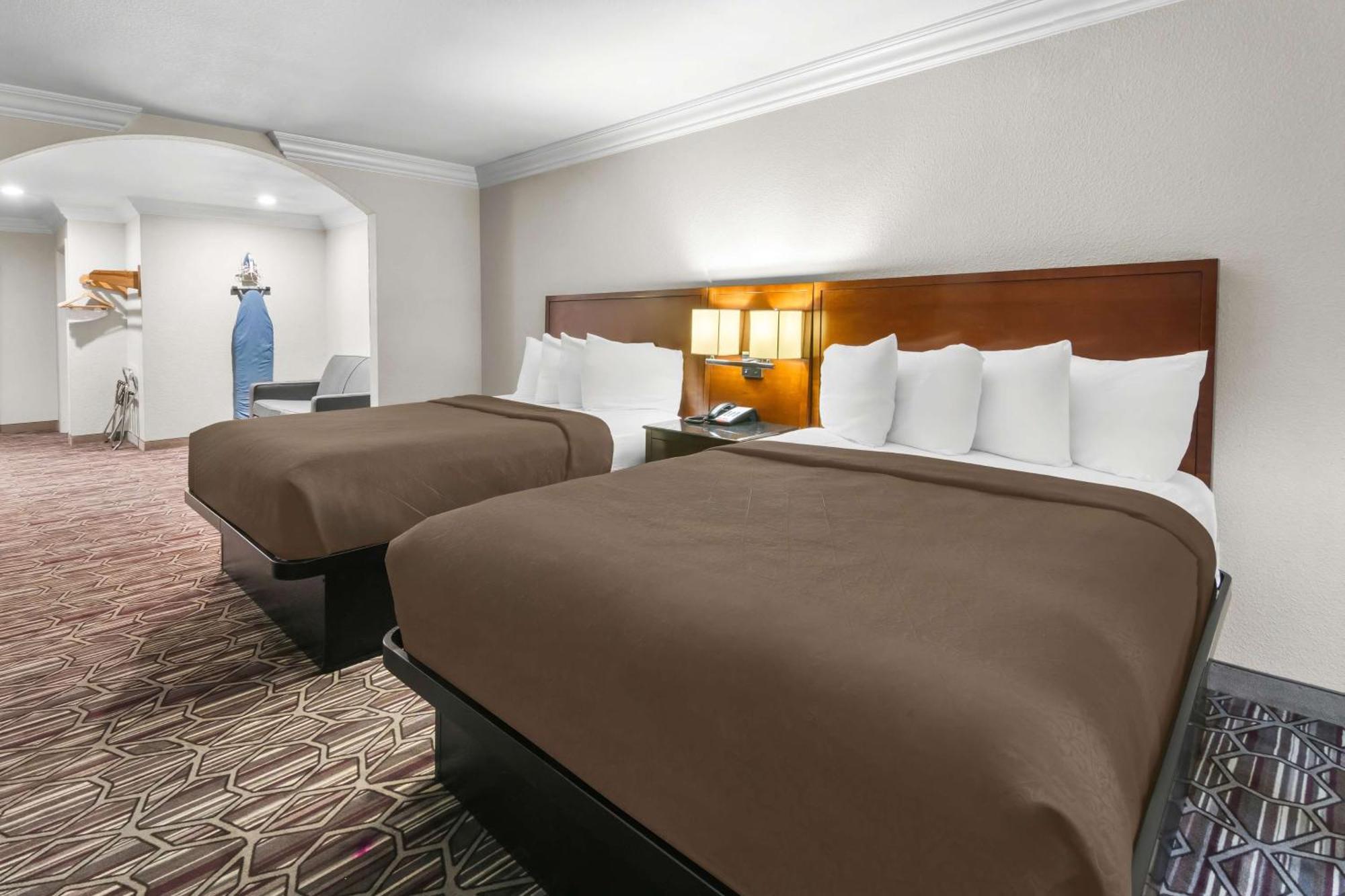 Surestay Plus By Best Western Fort Worth Benbrook Dış mekan fotoğraf