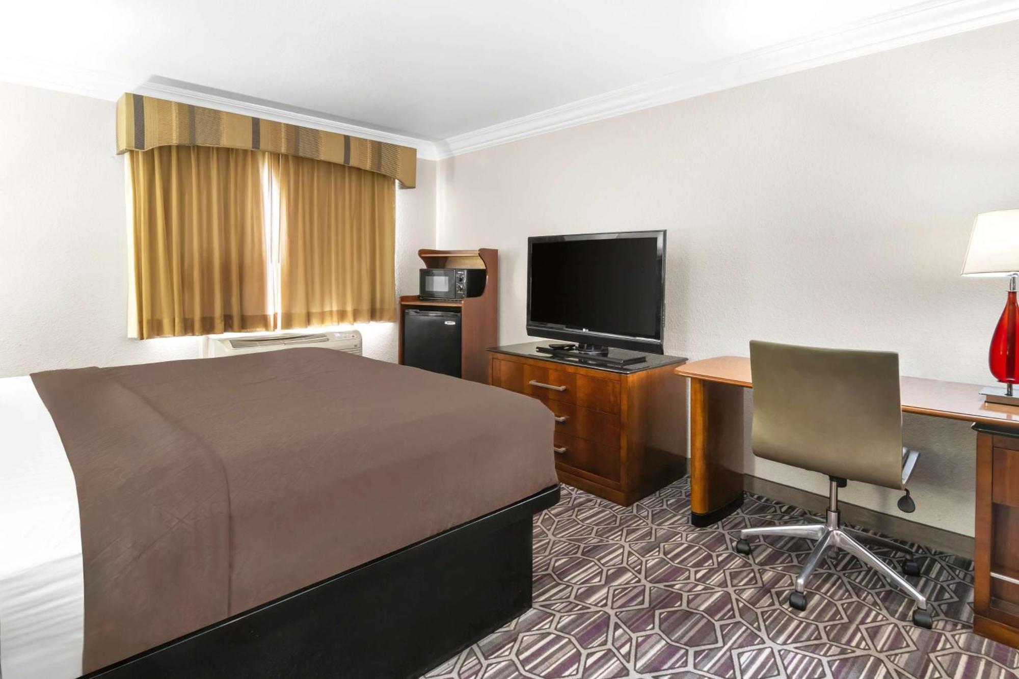 Surestay Plus By Best Western Fort Worth Benbrook Dış mekan fotoğraf