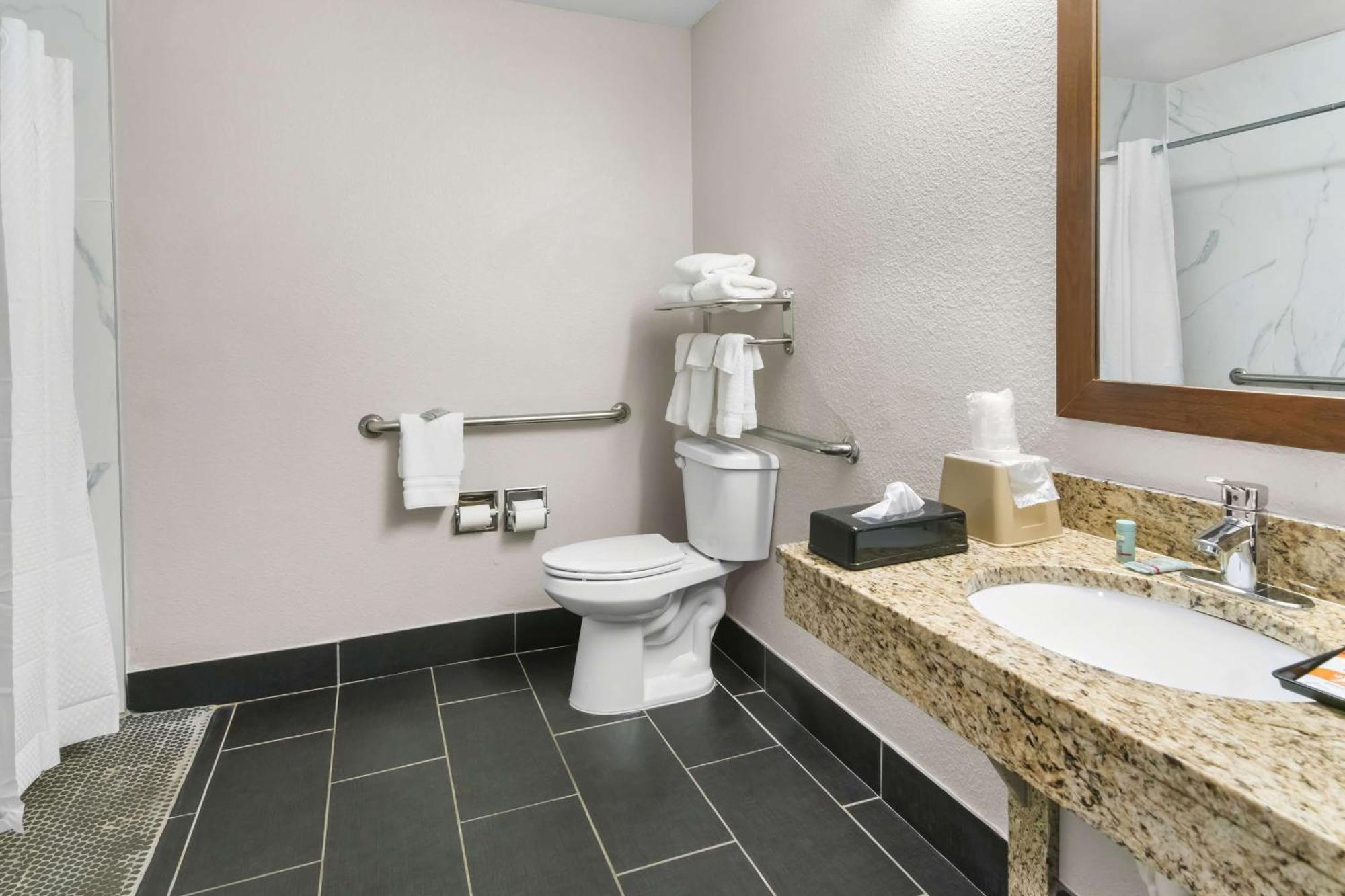 Surestay Plus By Best Western Fort Worth Benbrook Dış mekan fotoğraf