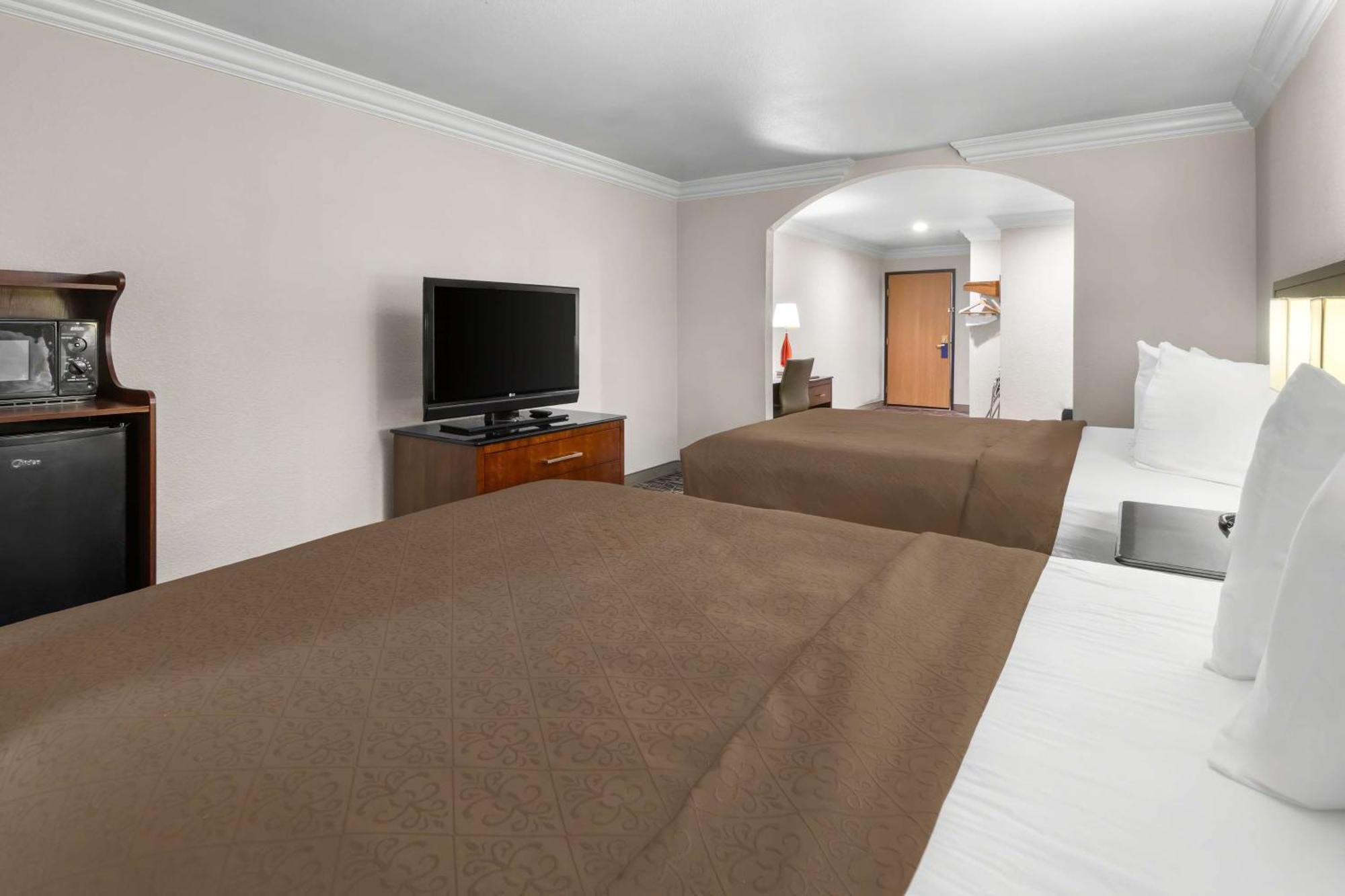 Surestay Plus By Best Western Fort Worth Benbrook Dış mekan fotoğraf